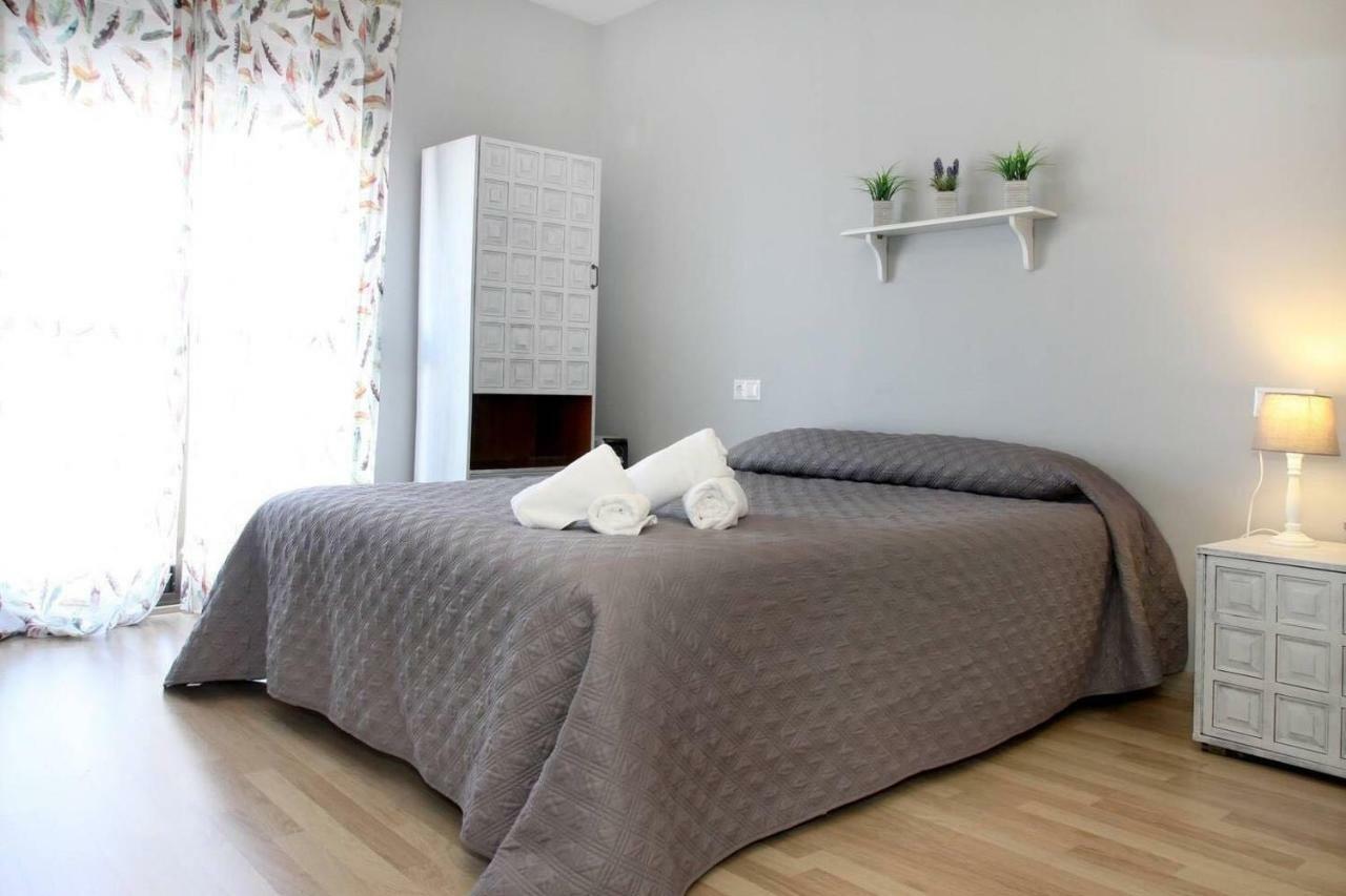 Sunshine Seneca Apartment กอร์โดบา ภายนอก รูปภาพ